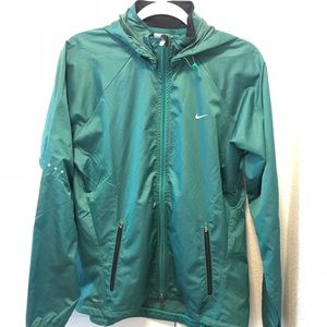 NWOT Nike windbreaker